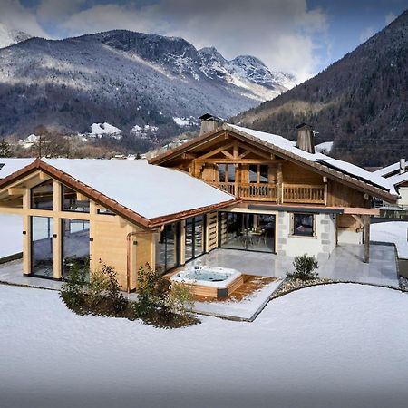 Chalet Julena - Ovo Network โธนส์ ภายนอก รูปภาพ