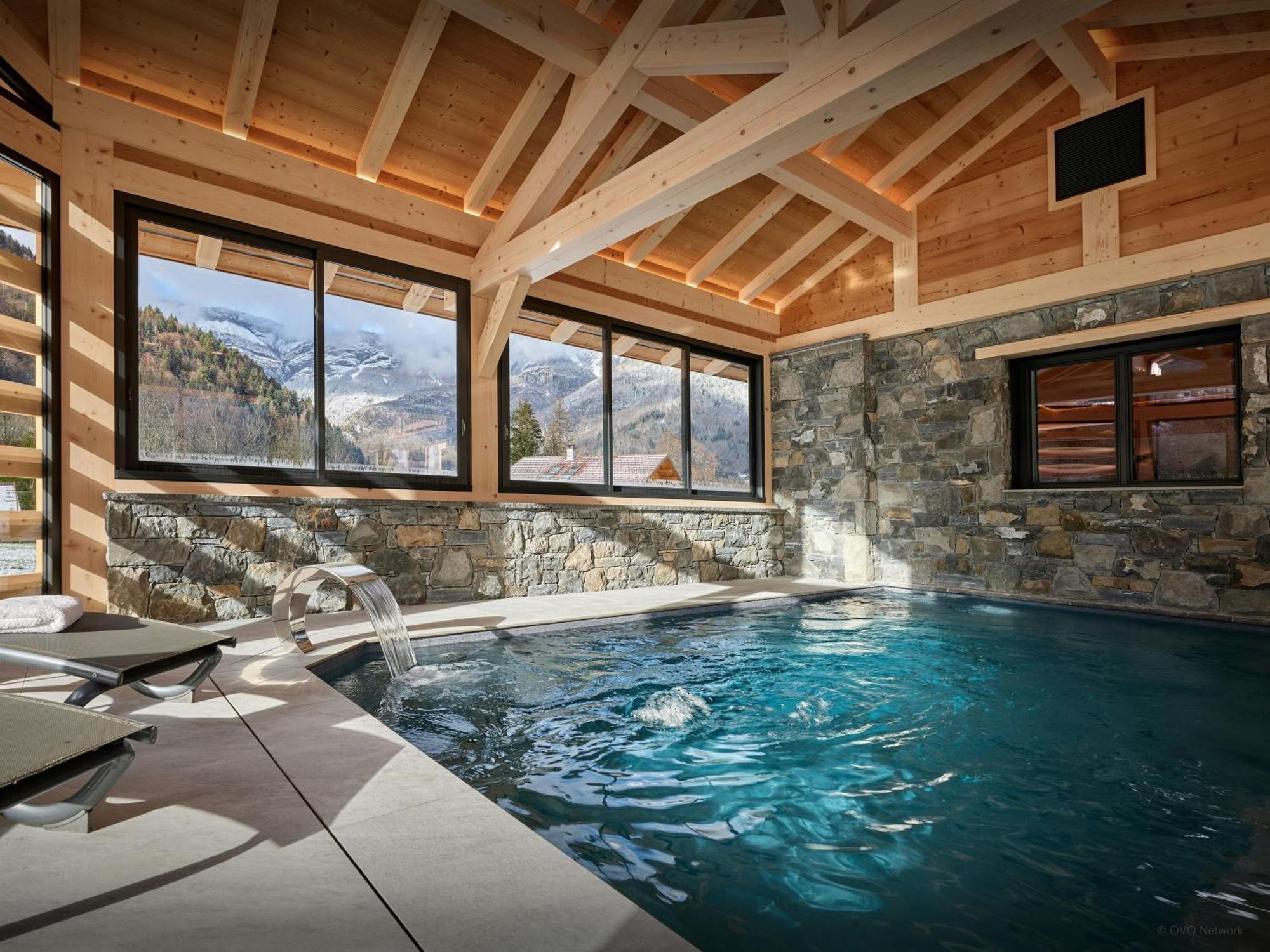 Chalet Julena - Ovo Network โธนส์ ภายนอก รูปภาพ