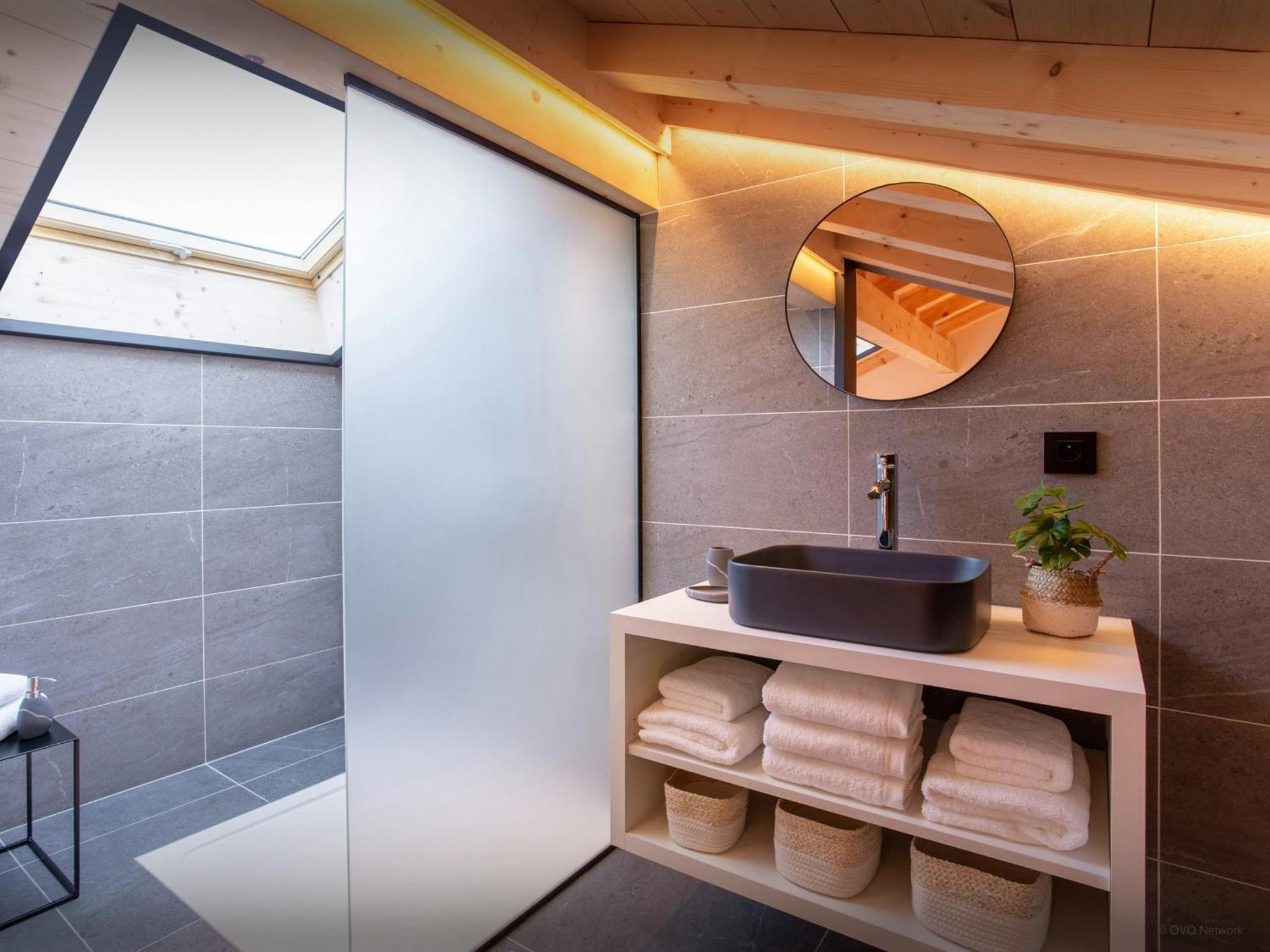 Chalet Julena - Ovo Network โธนส์ ภายนอก รูปภาพ